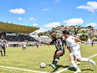 Democrata enfrenta o Atlético por reabilitação no Mineiro